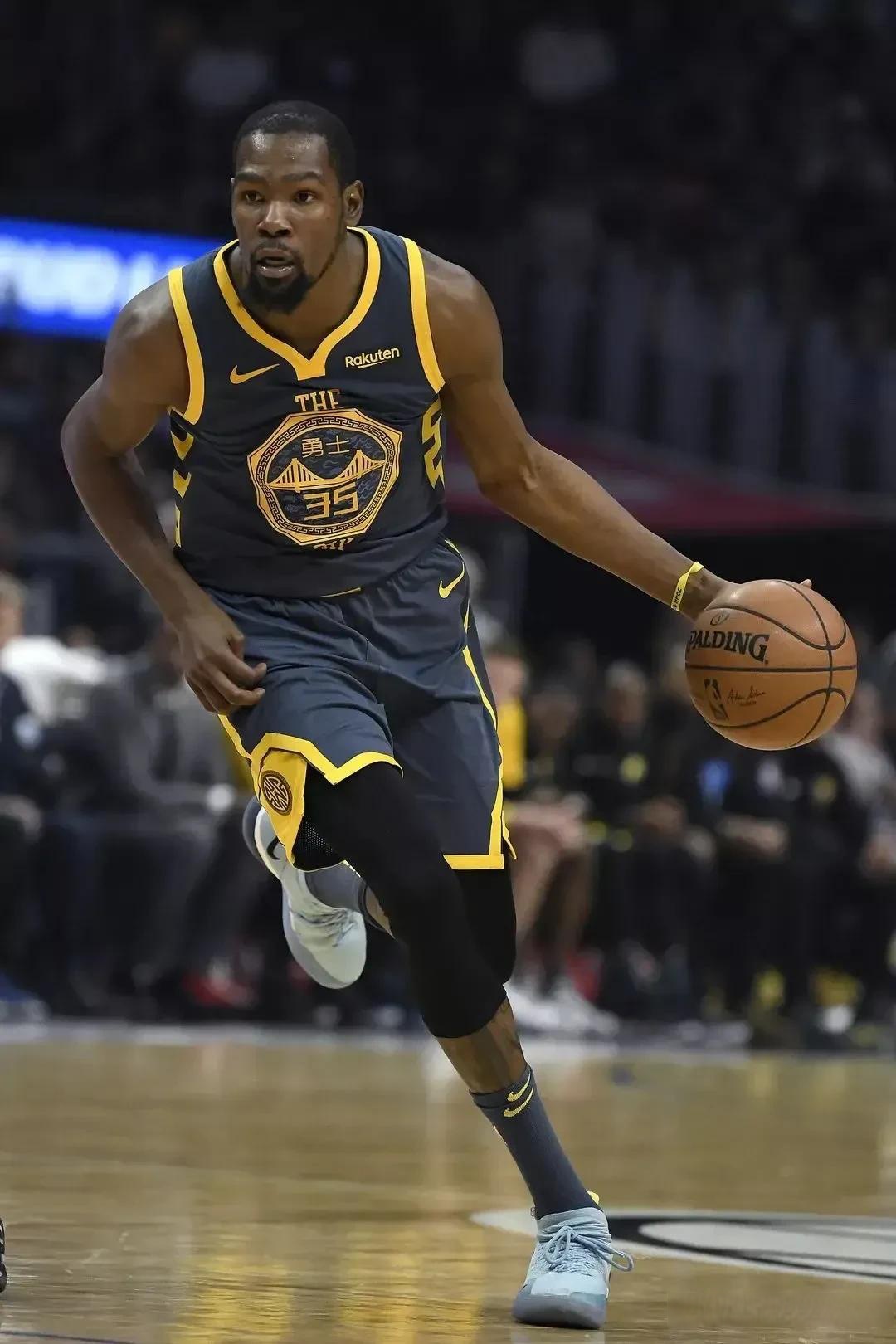 和阵容厚度 和阵容厚度